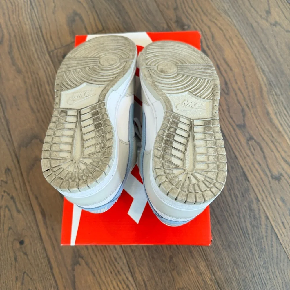 Nike Dunk Low - Light Bone Armory Blue Size: 9 Women - Picture 6 of 6